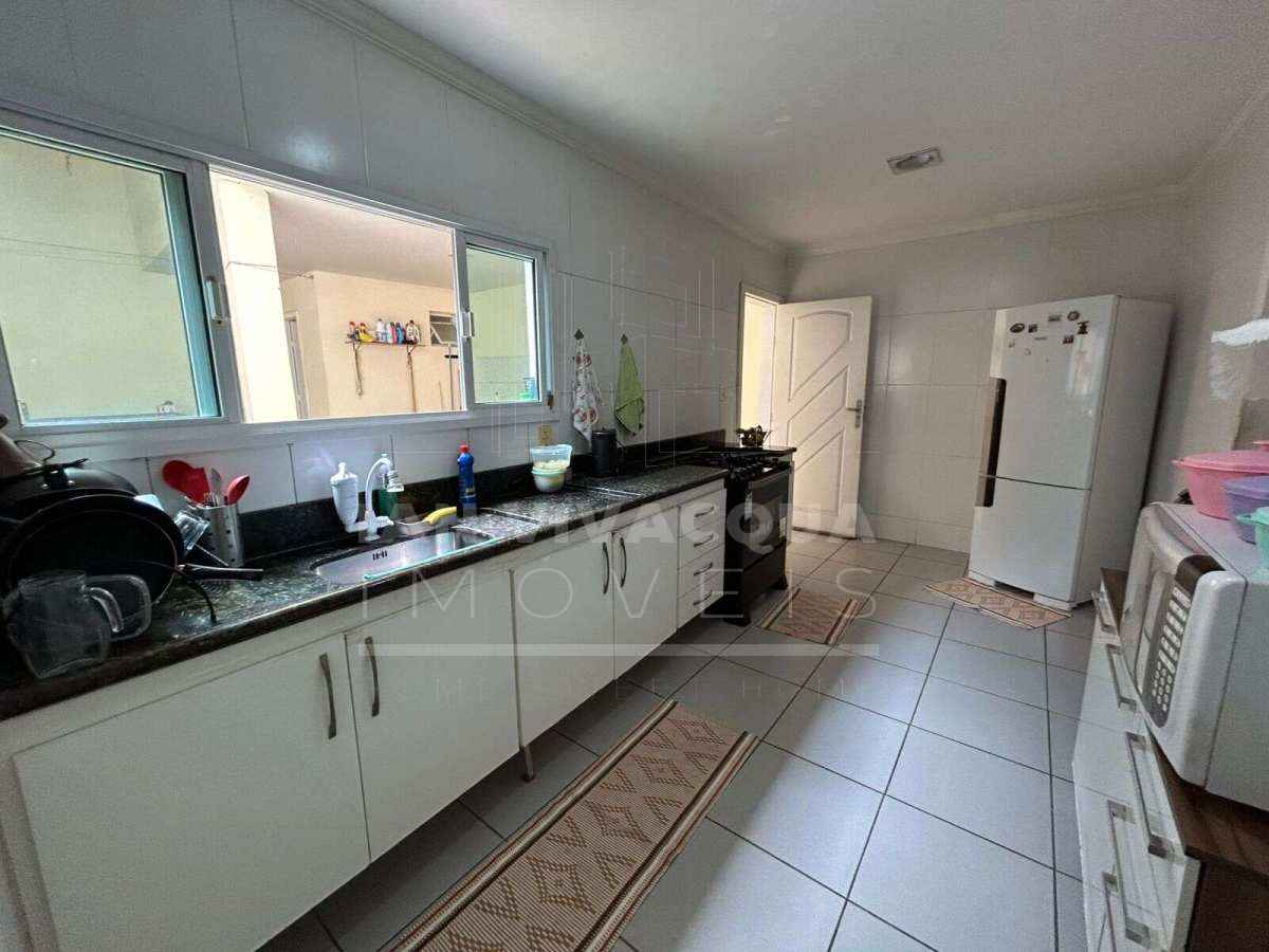  - Casa Térrea à Venda em Maruípe Vitória – 3 Quartos, 2 Banheiros, Quintal e Garagem