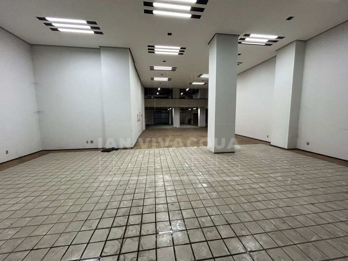  - Imóvel Comercial à Venda na Praia do Canto Vitória ES – 544 m², Frente Avenida, Ideal para Bancos e Grandes Franquias